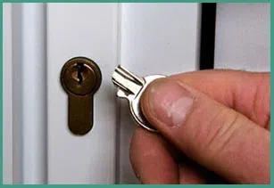 Abington Locksmith Service Arlington, MA 781-519-7249 - 14-55-broken-key